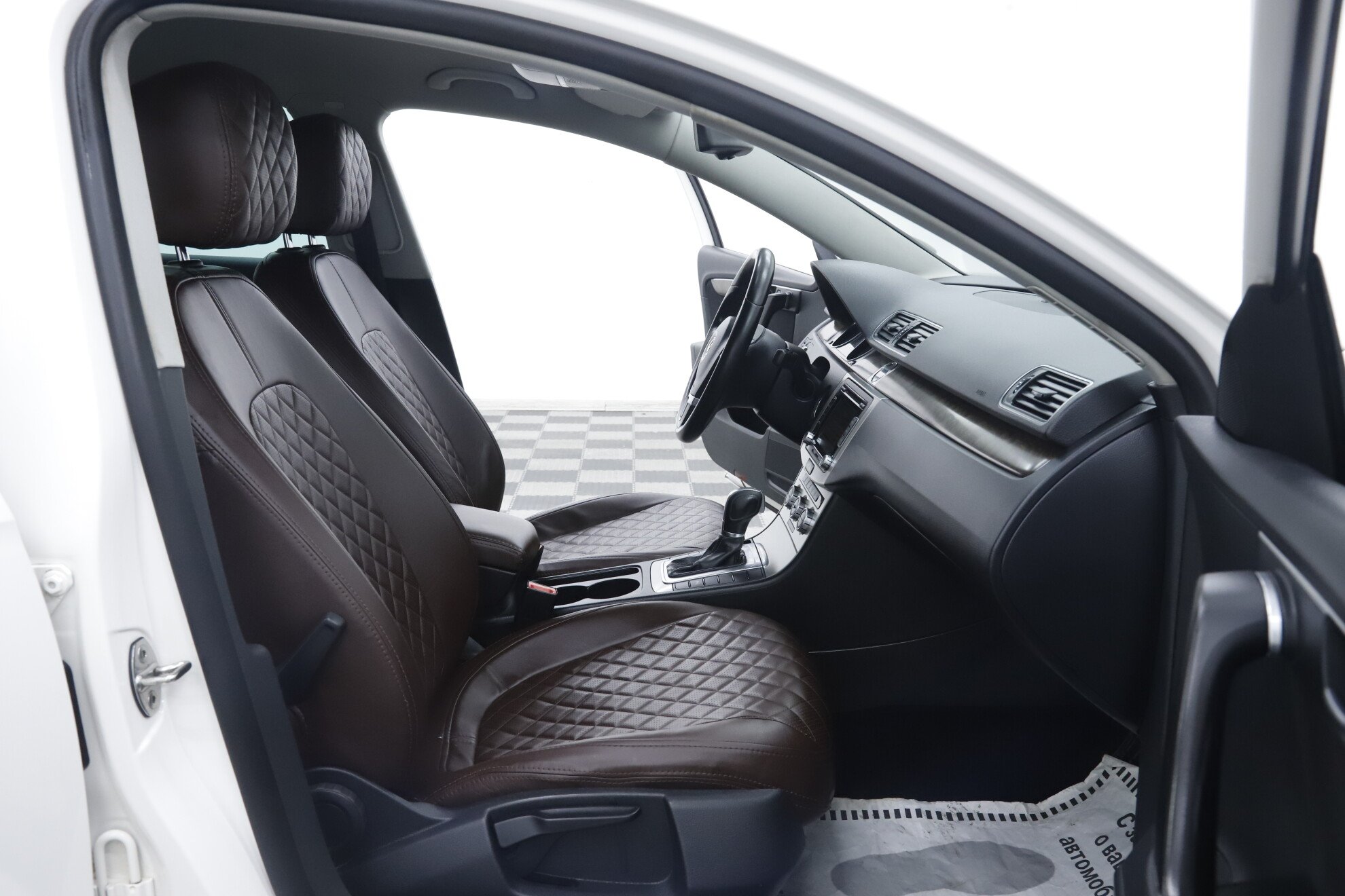 Volkswagen Passat, B7, 2014 фото 11