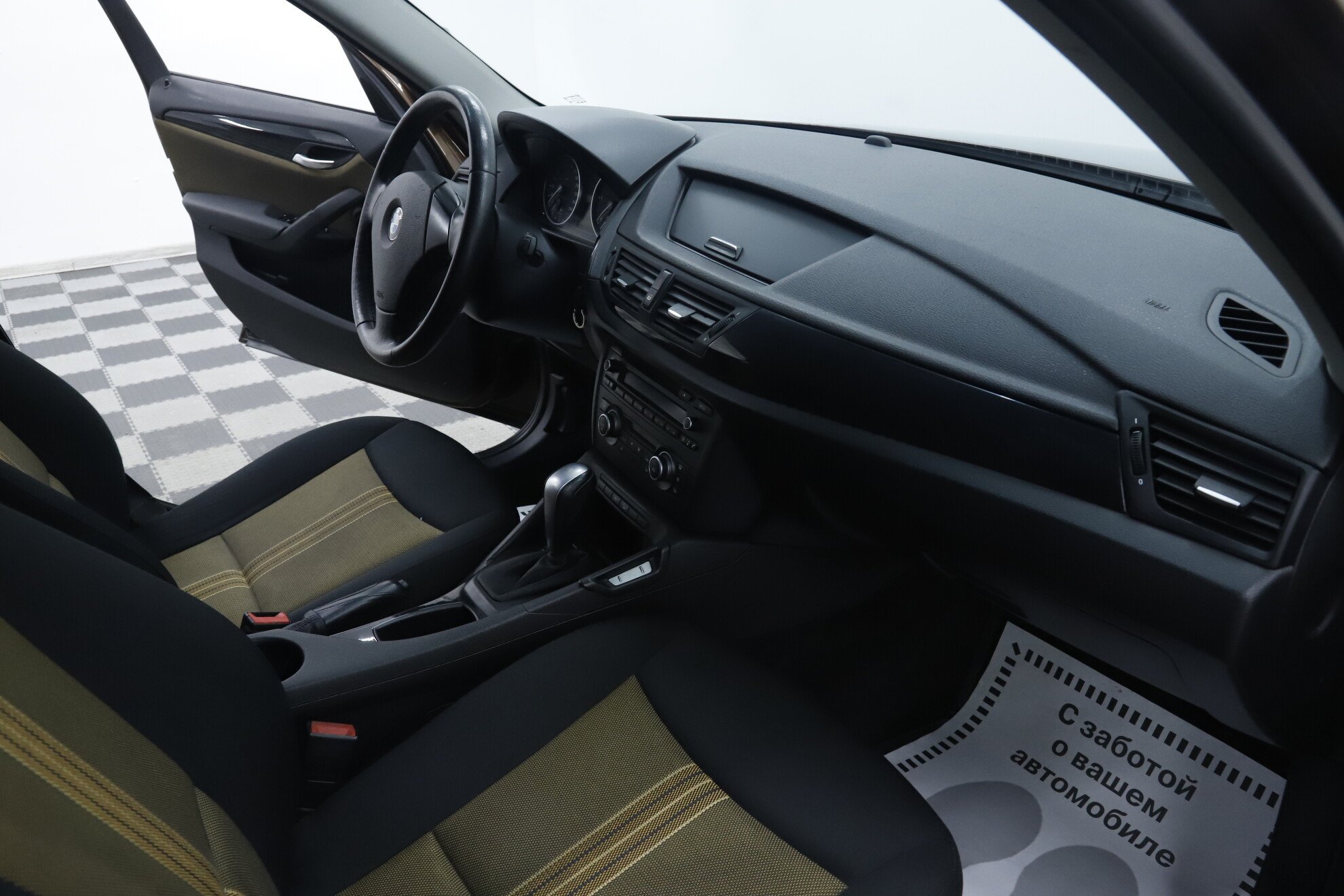 BMW X1, I (E84), 2011 фото 11