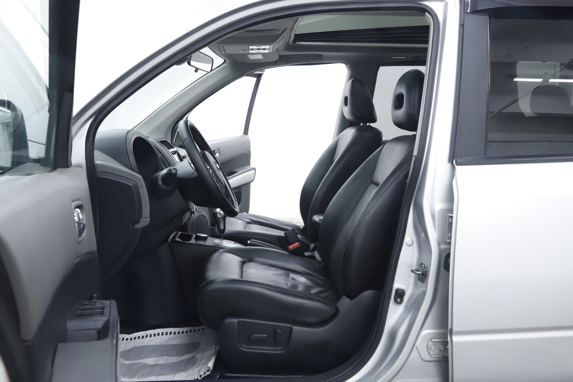 Nissan X-Trail, II, 2008 фото 7