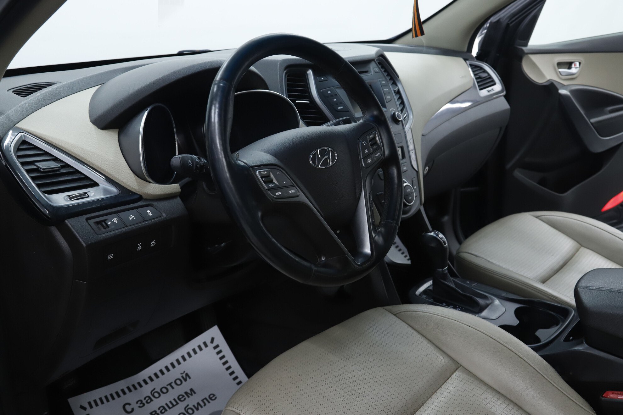 Hyundai Santa Fe, III, 2012 фото 8