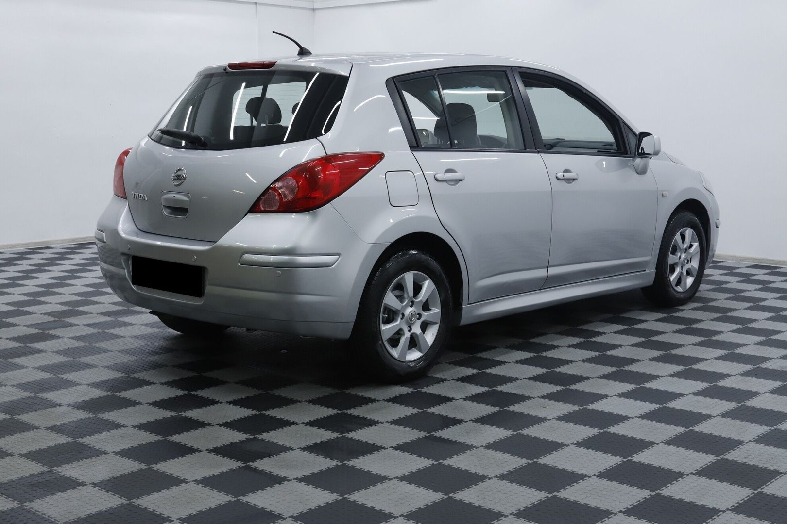 Nissan Tiida, I Рестайлинг, 2011 фото 5