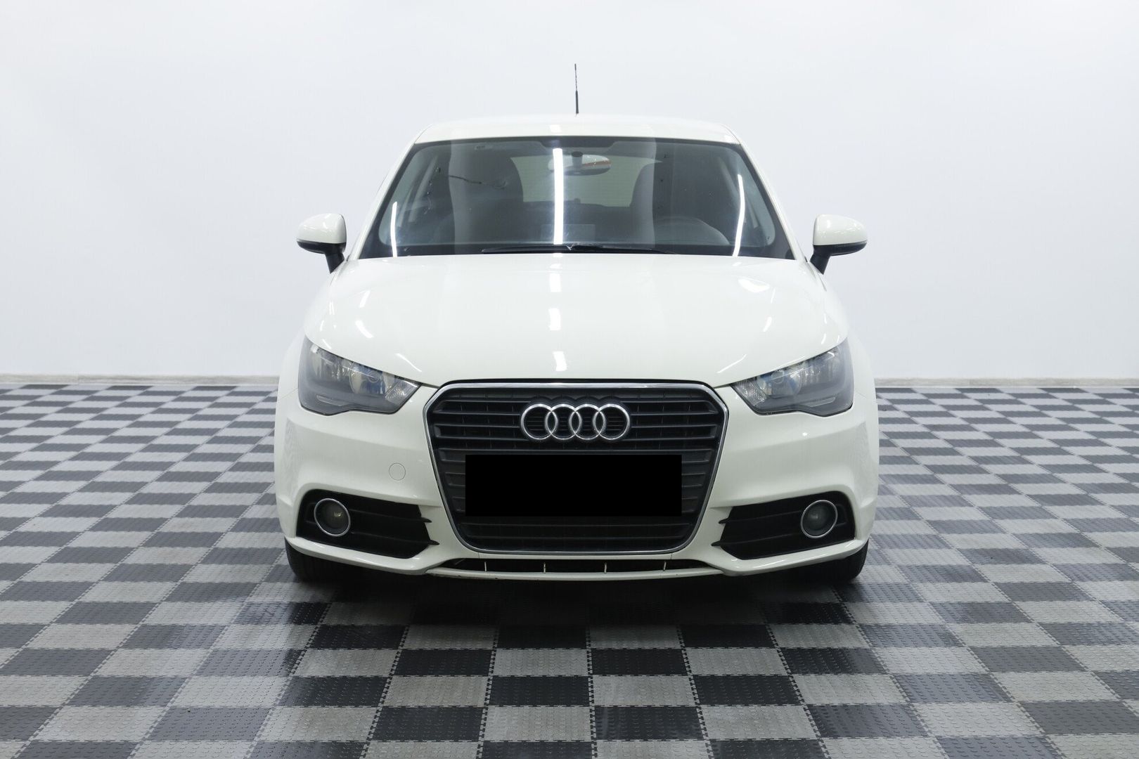 Audi A1, I (8X), 2010