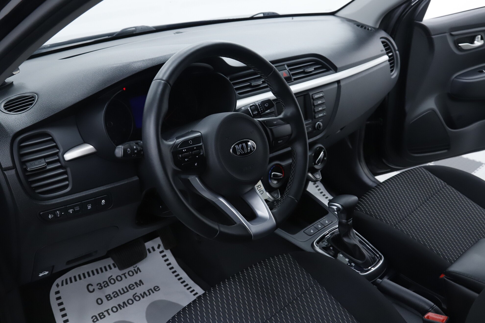 Kia Rio, IV, 2020 фото 8