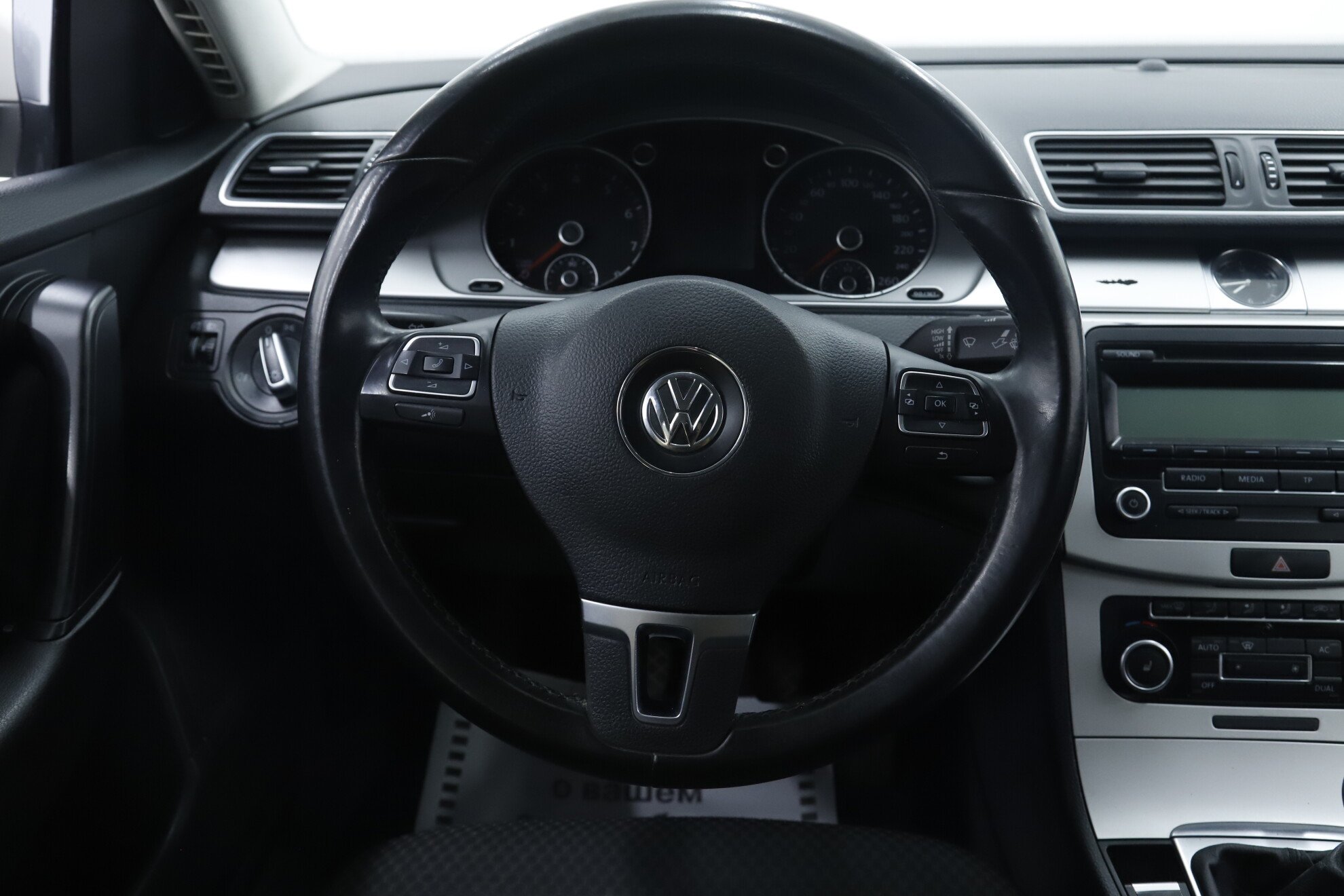 Volkswagen Passat, B7, 2011 фото 11