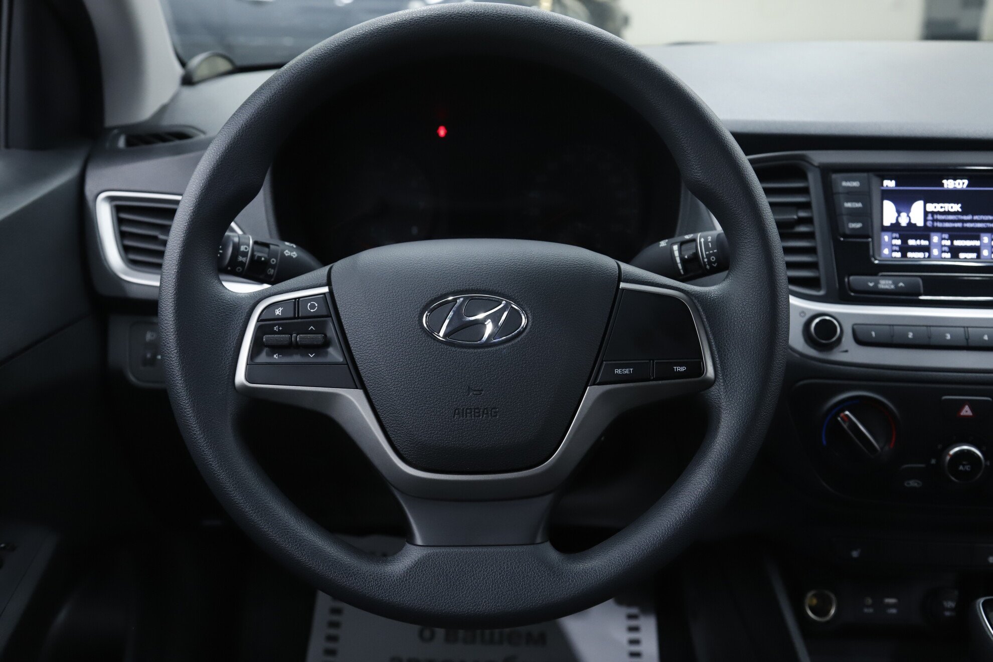 Hyundai Solaris, II, 2018 фото 9