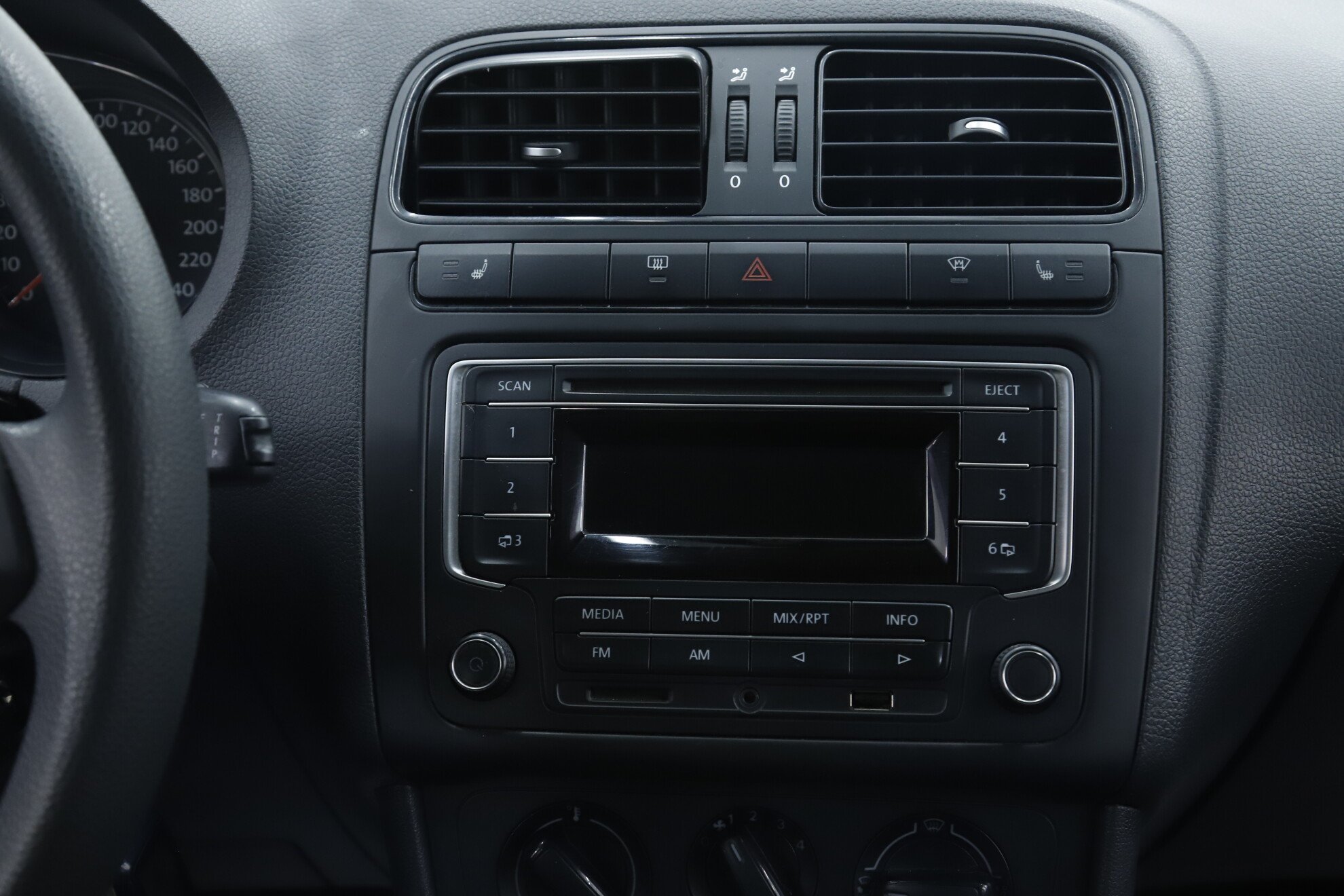 Volkswagen Polo, V, 2013 фото 10