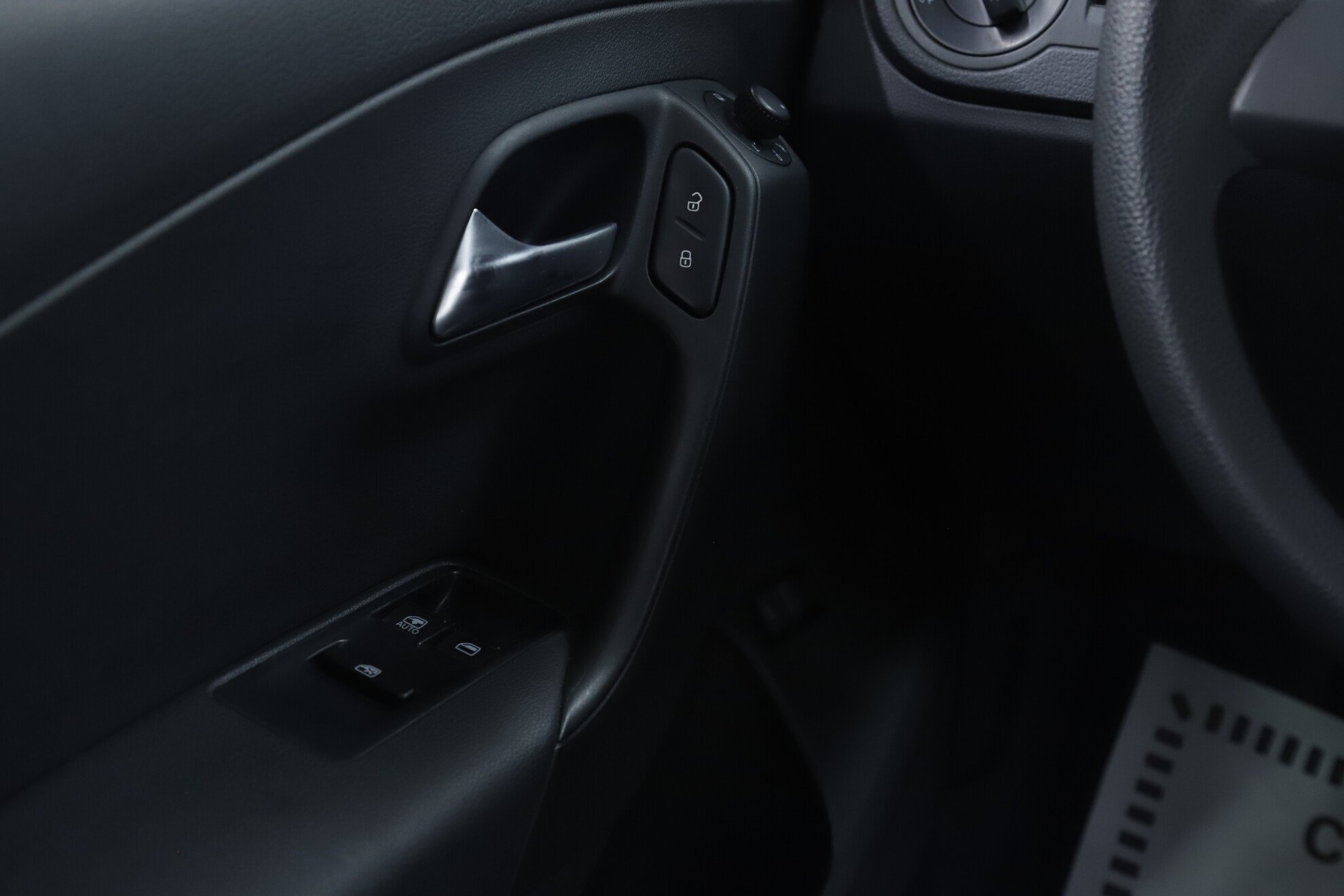 Volkswagen Polo, V, 2013 фото 15