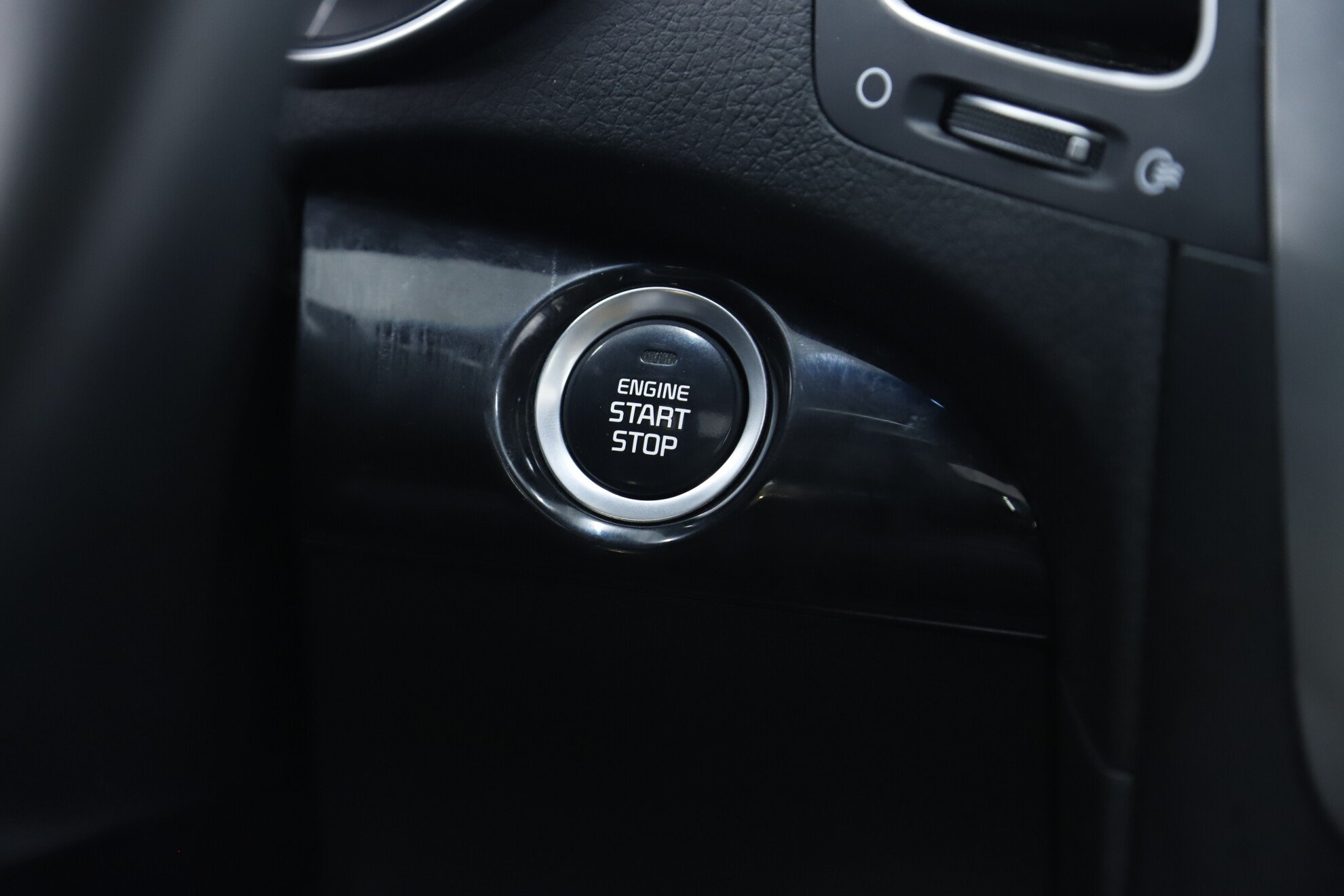 Kia Sorento, II Рестайлинг, 2013 фото 17