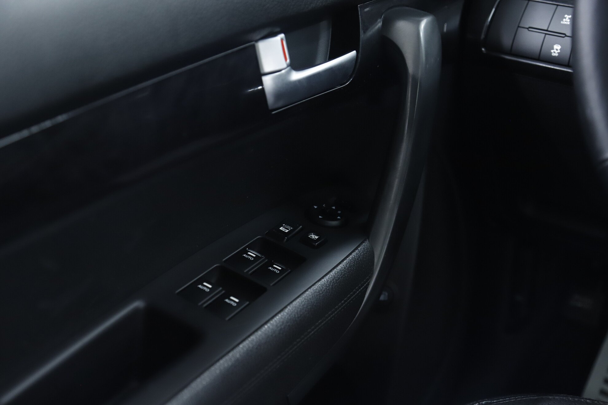 Kia Sorento, II Рестайлинг, 2013 фото 12