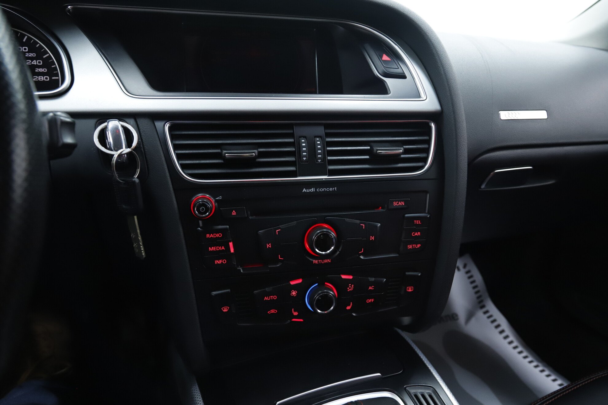 Audi A5, I (8T), 2008 фото 17