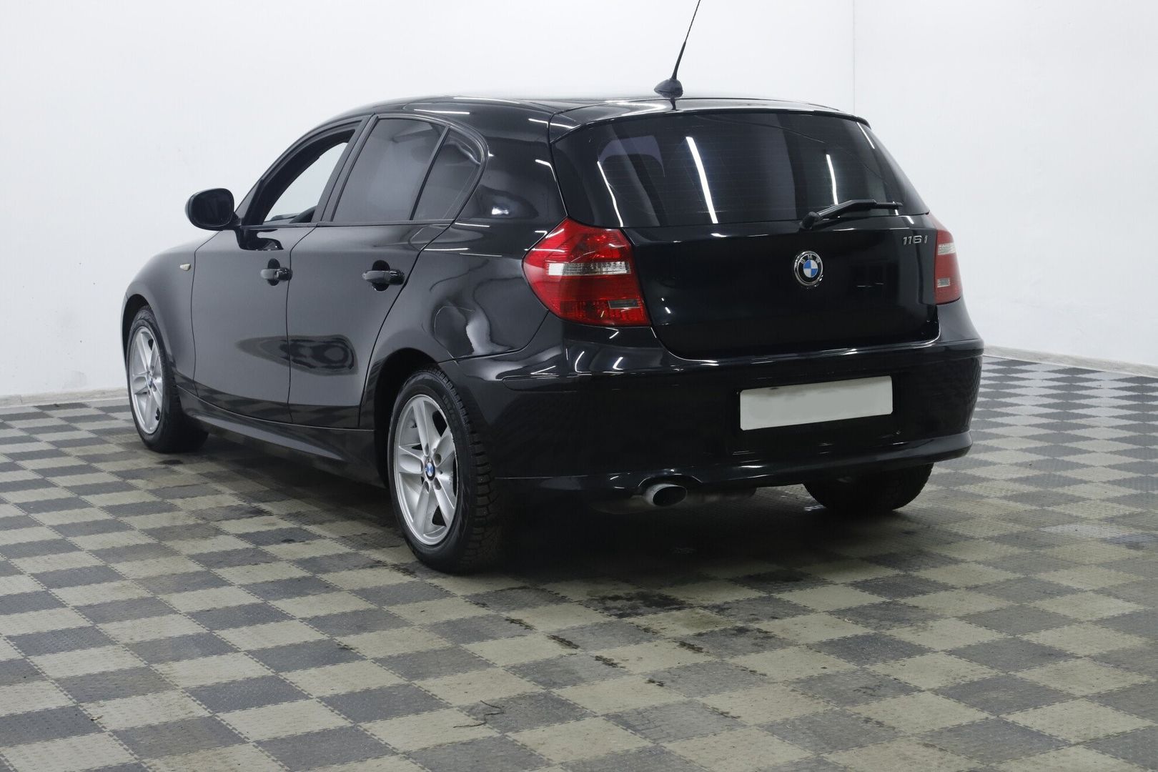 BMW 1 серии, I (E81/E82/E87/E88) Рестайлинг, 2011 фото 4