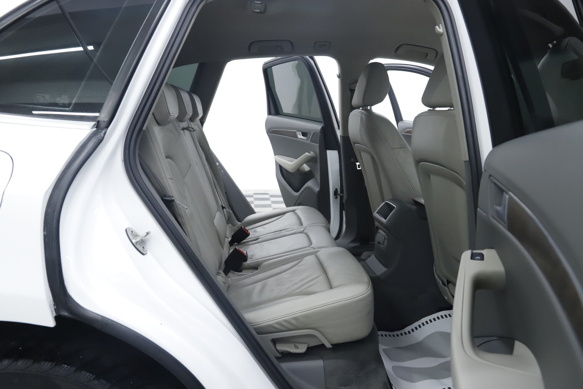 Audi Q5, I (8R), 2010 фото 18