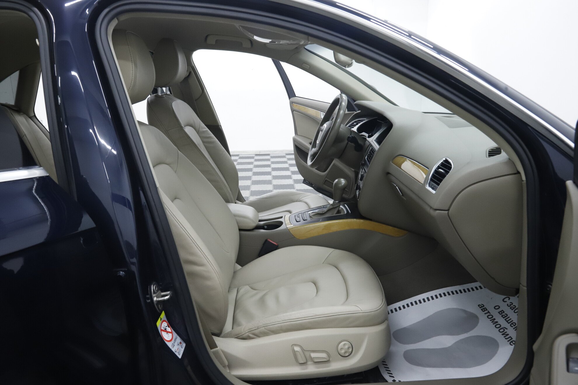 Audi A4, IV (B8), 2008 фото 16