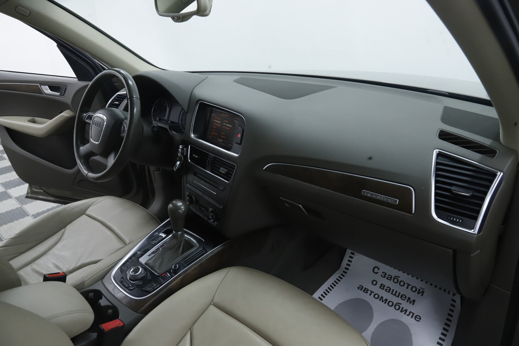 Audi Q5, I (8R), 2009 фото 12