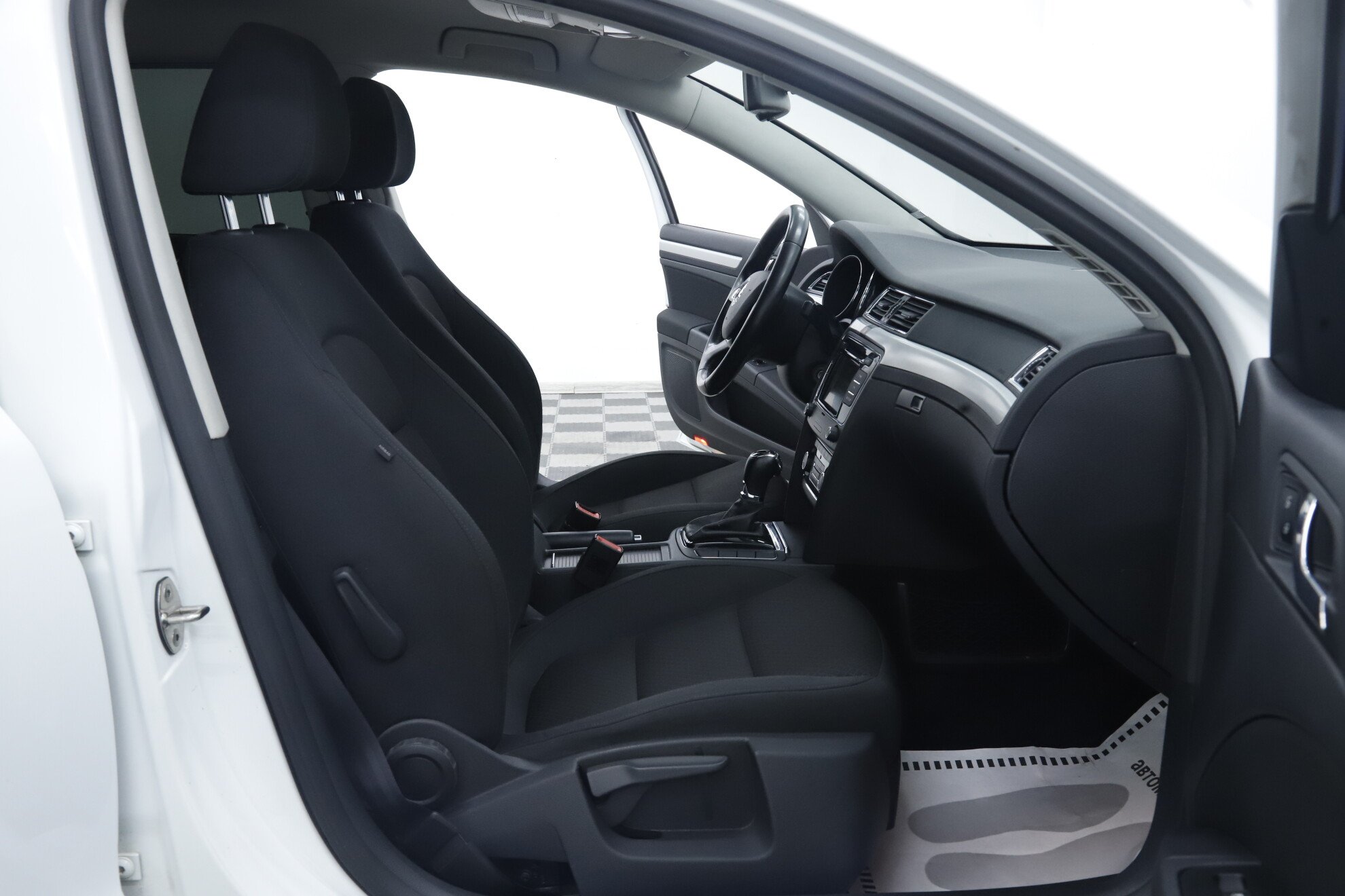 Skoda Superb, II Рестайлинг, 2015 фото 15