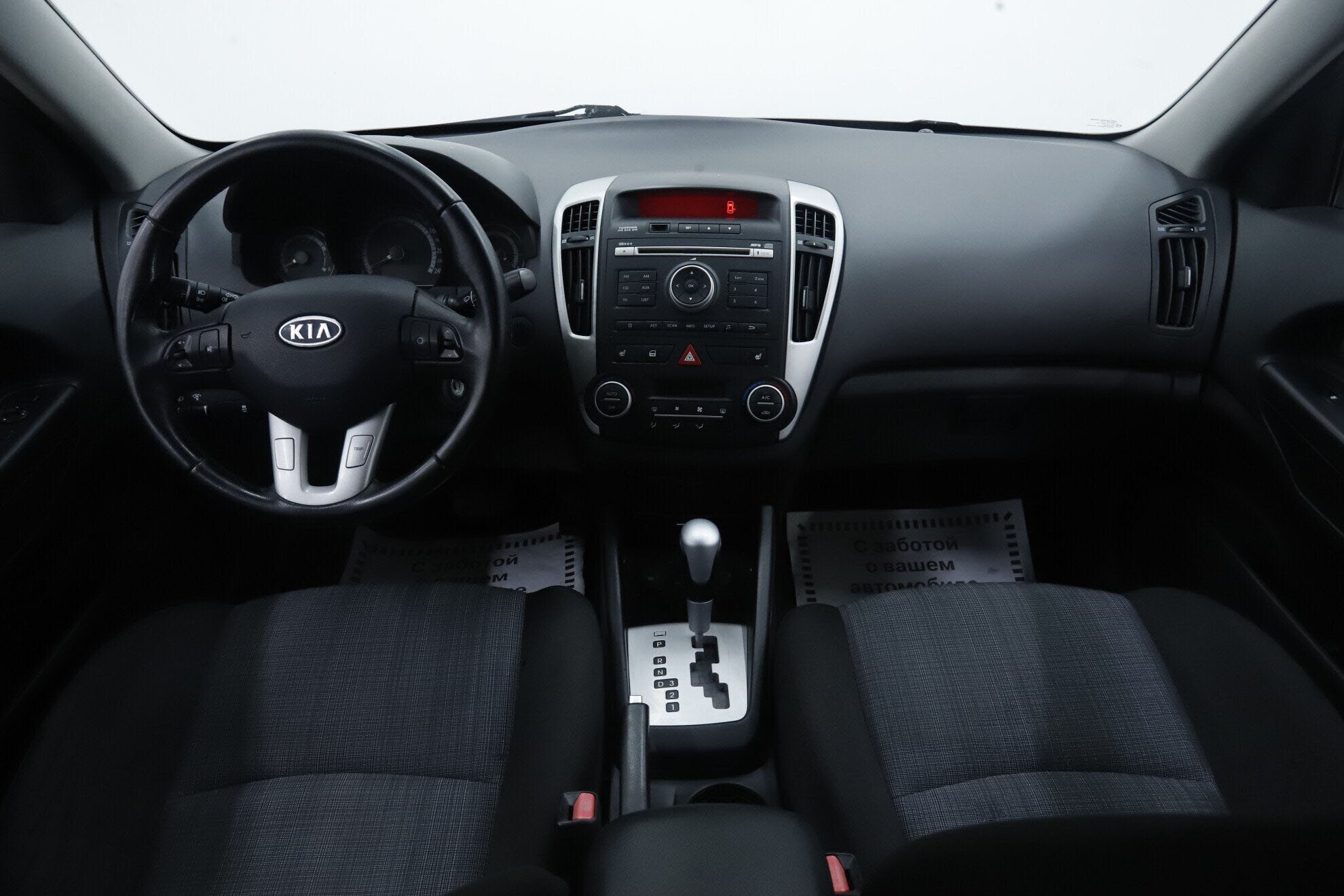 Kia Ceed, I Рестайлинг, 2011 фото 10