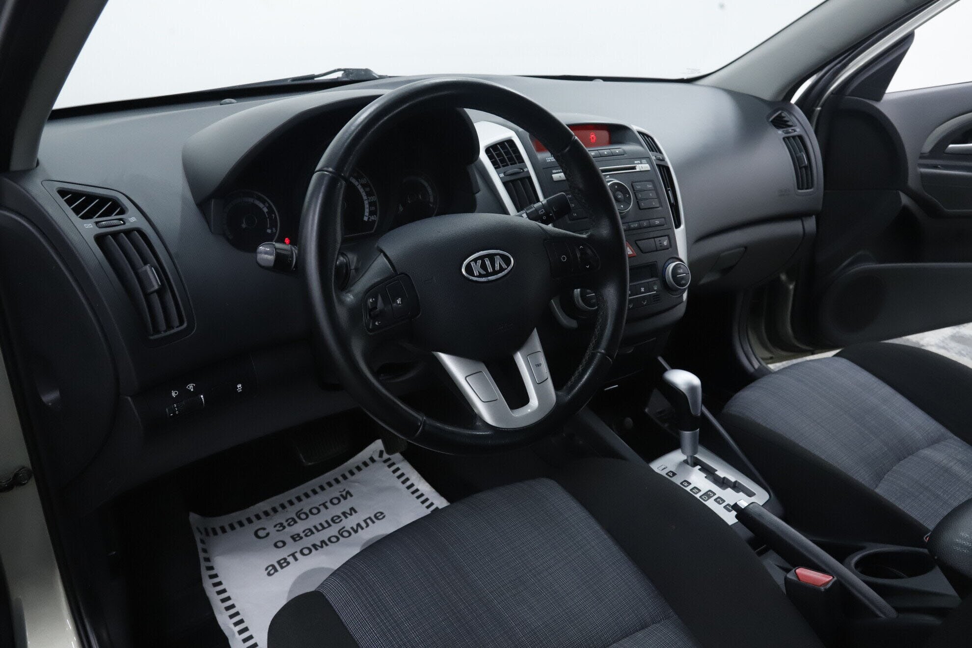 Kia Ceed, I Рестайлинг, 2011 фото 9