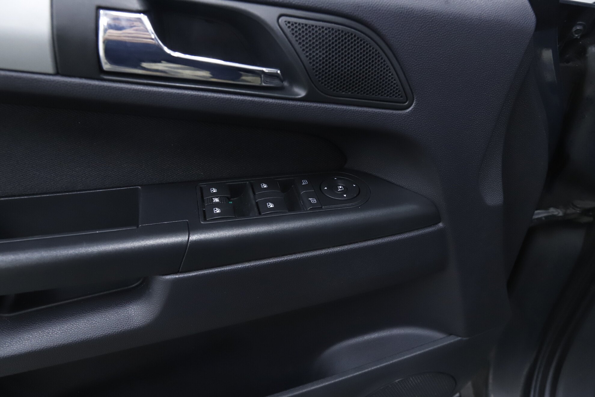 Opel Zafira, B Рестайлинг, 2013 фото 10