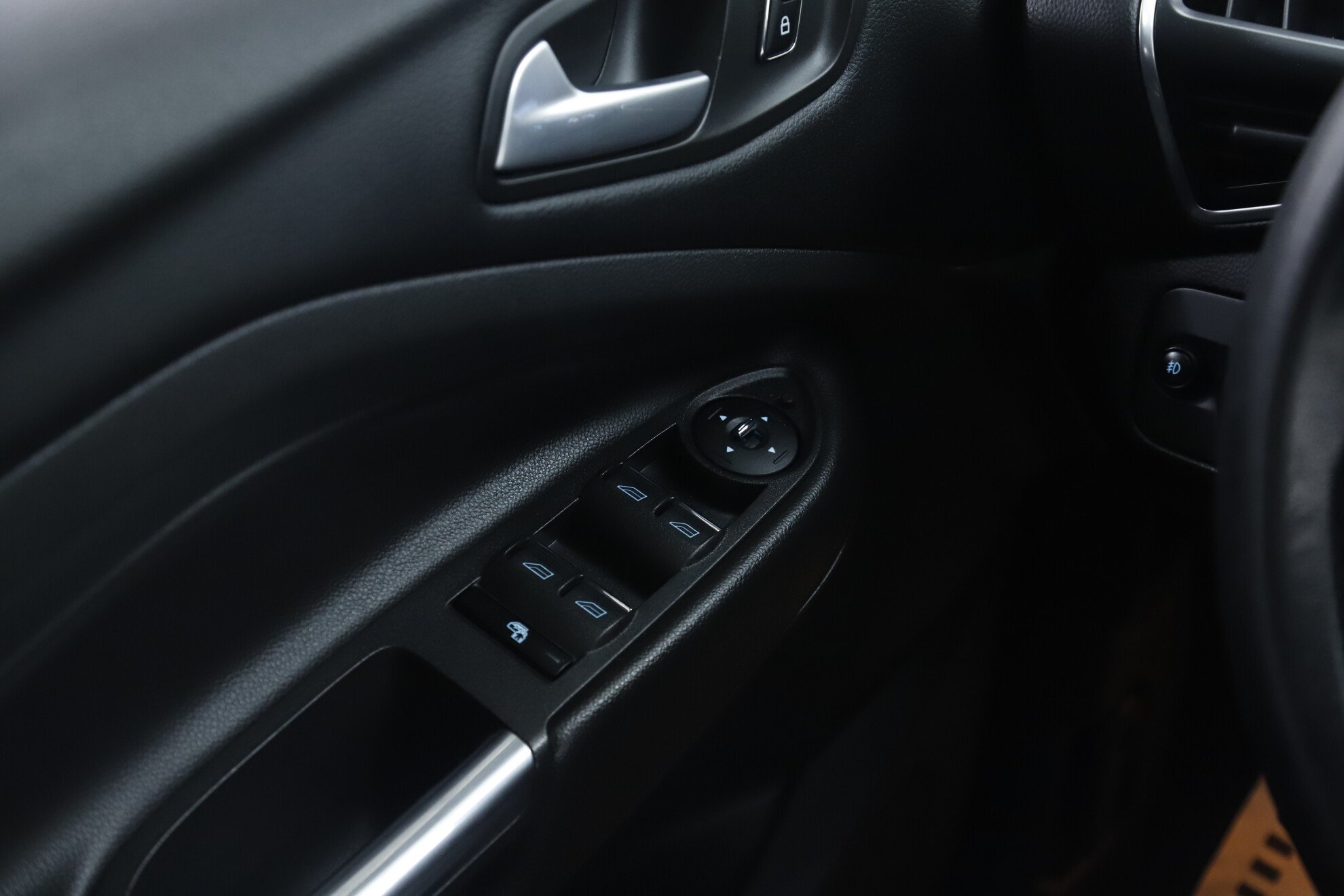 Ford Kuga, II, 2013 фото 9