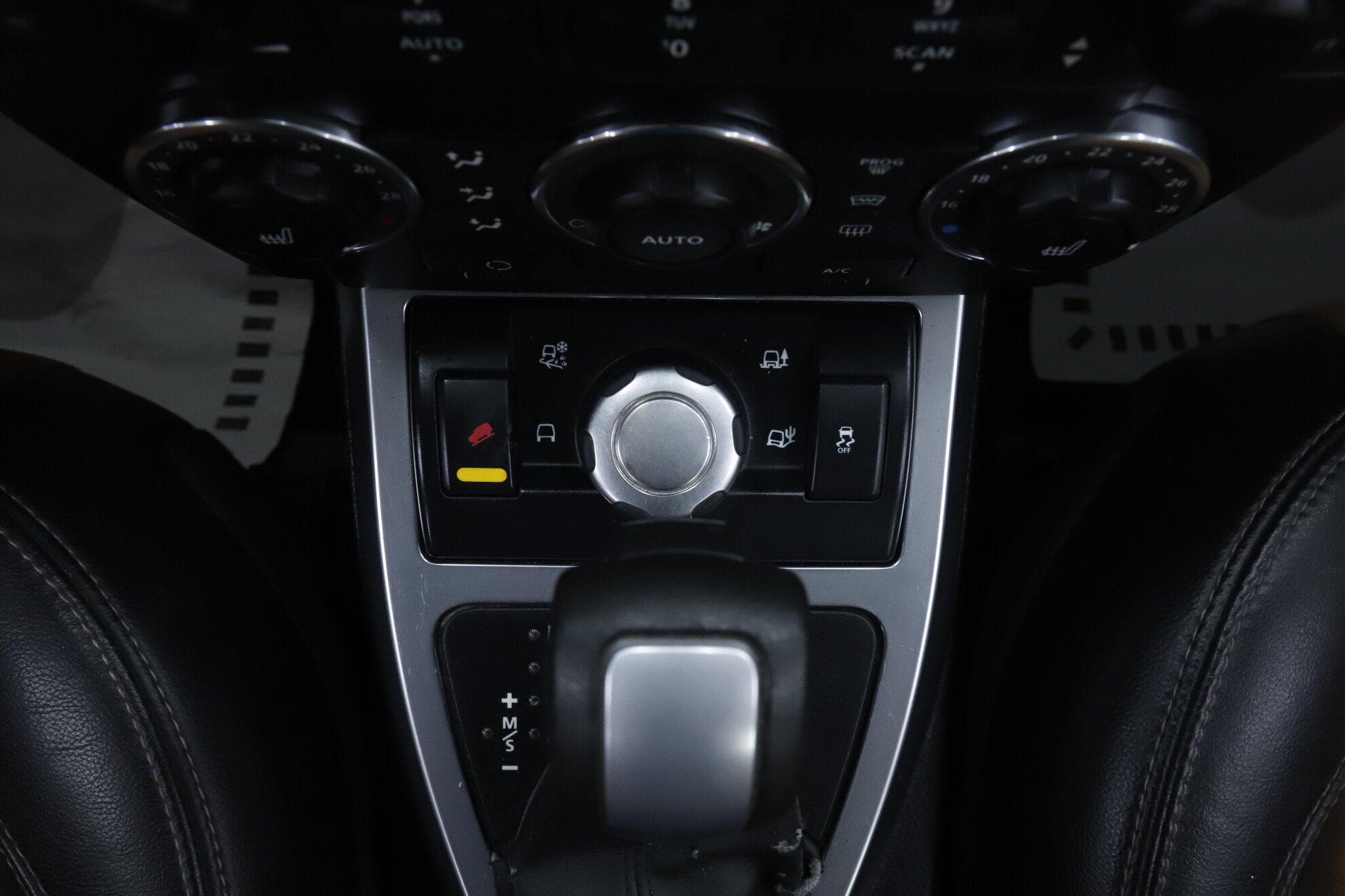 Land Rover Freelander, II Рестайлинг, 2012 фото 15