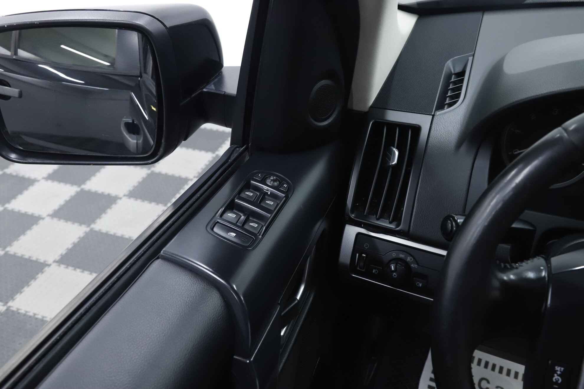 Land Rover Freelander, II Рестайлинг, 2012 фото 11