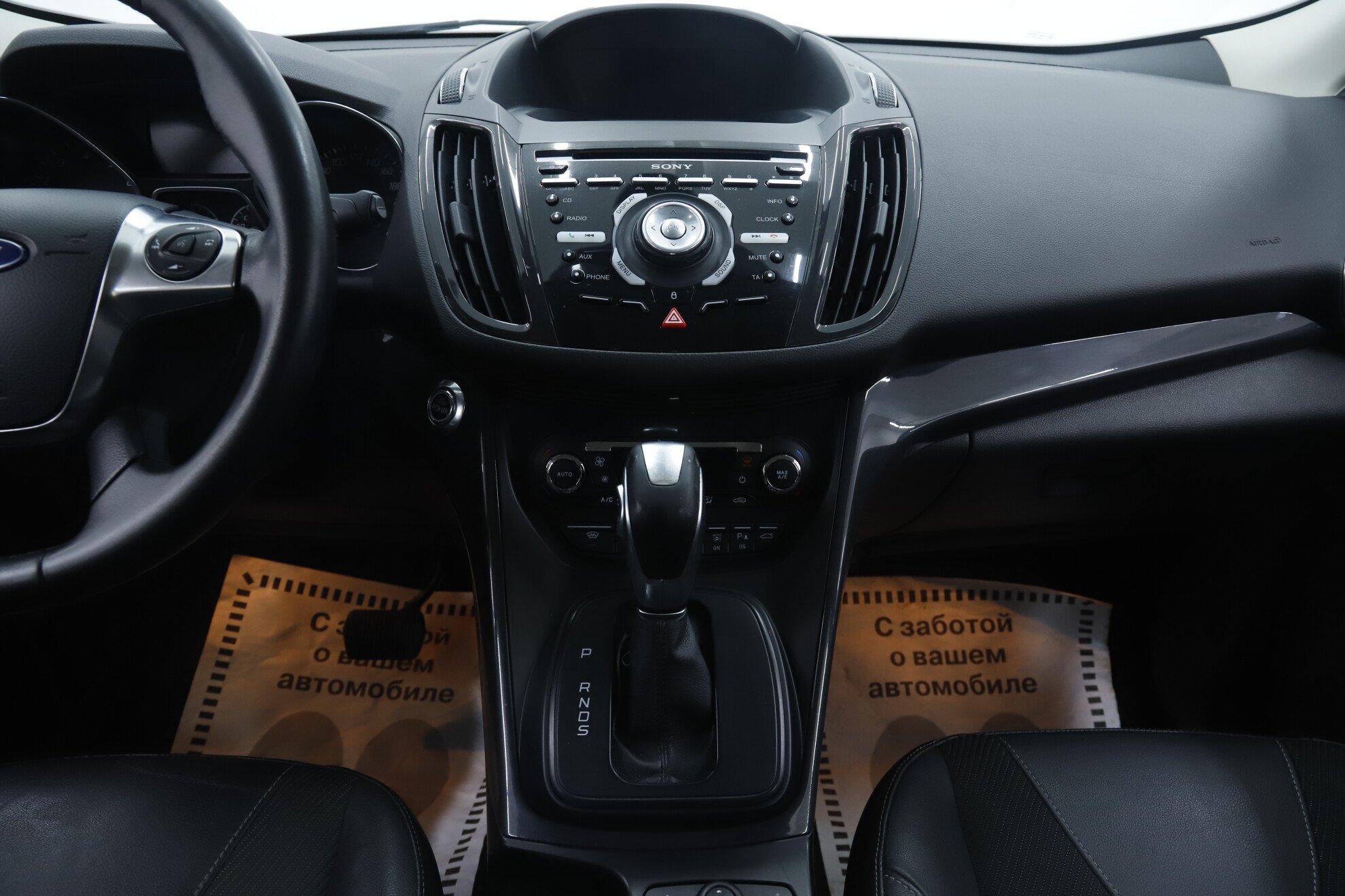 Ford Kuga, II, 2014 фото 12