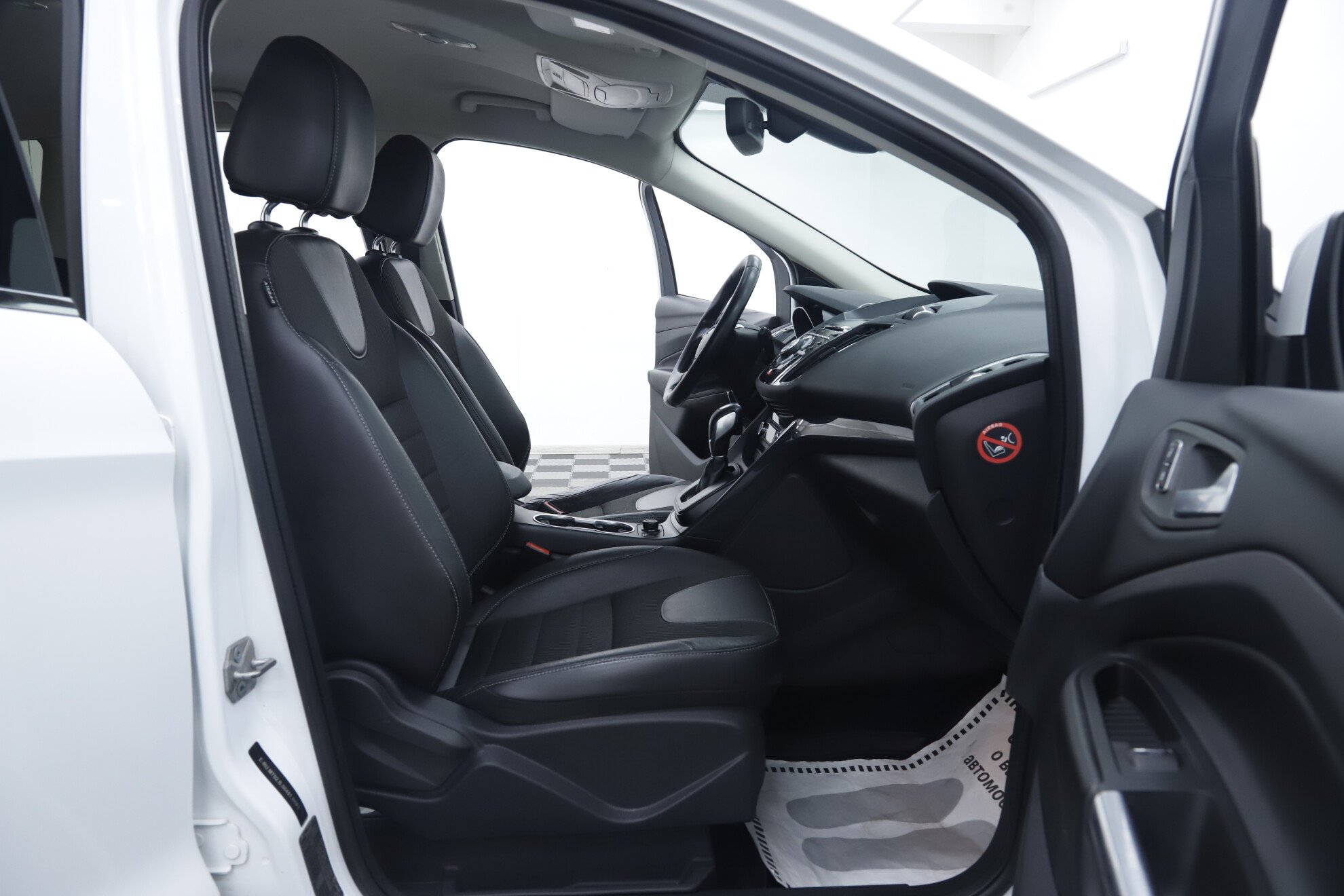 Ford Kuga, II, 2014 фото 17