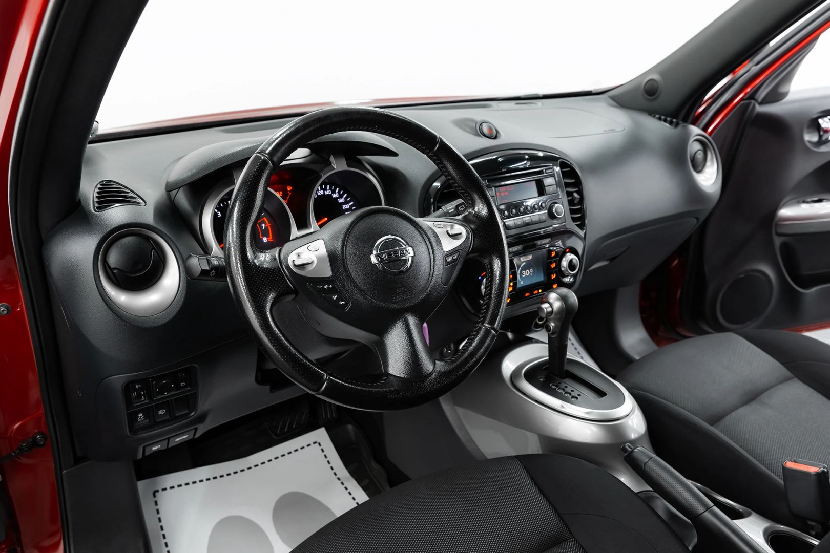 Nissan Juke, I, 2012 фото 9