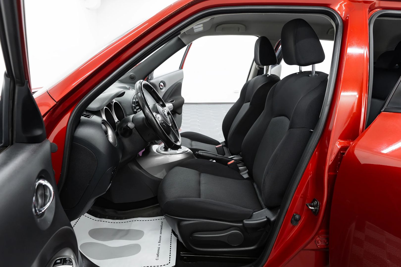 Nissan Juke, I, 2012 фото 12