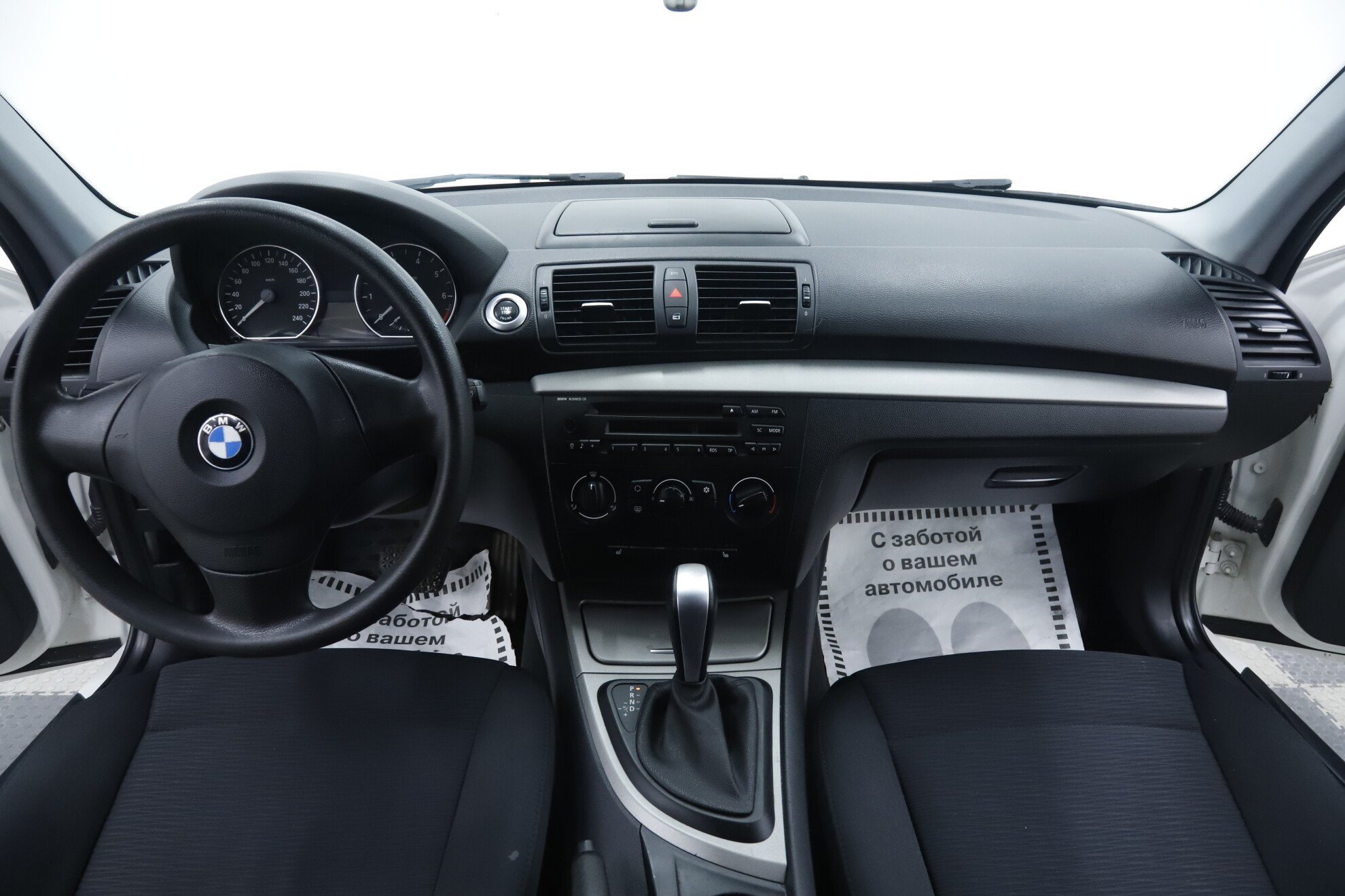 BMW 1 серии, I (E81/E82/E87/E88) Рестайлинг, 2010 фото 9