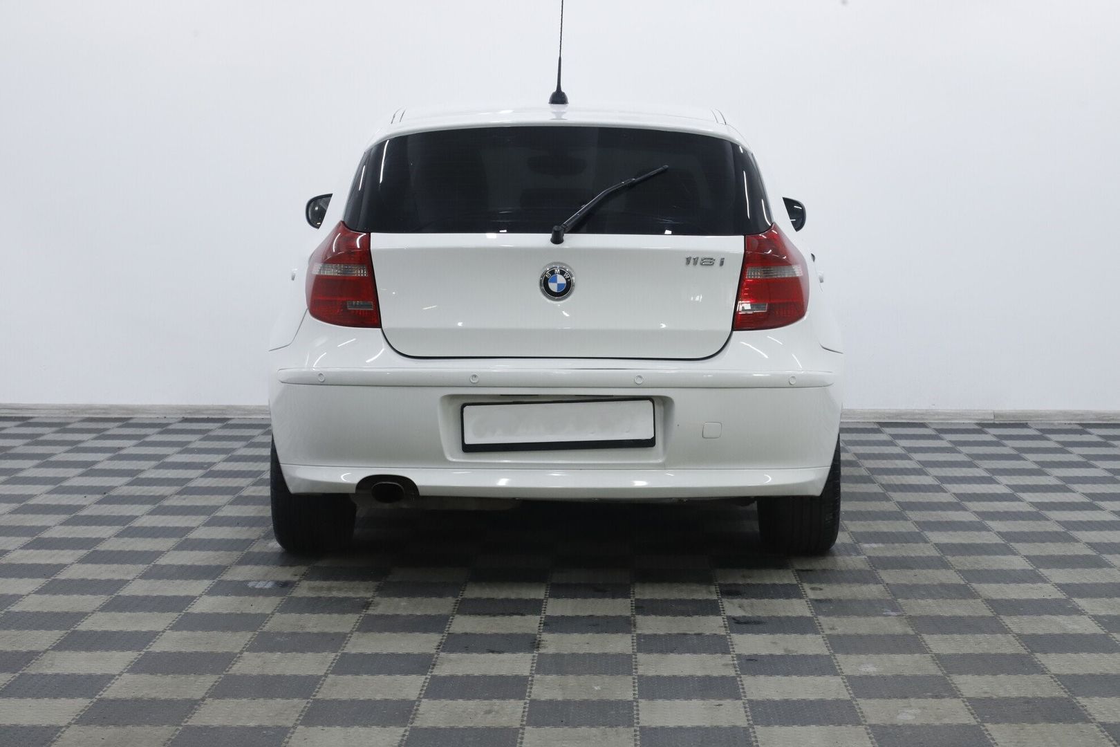 BMW 1 серии, I (E81/E82/E87/E88) Рестайлинг, 2010 фото 5