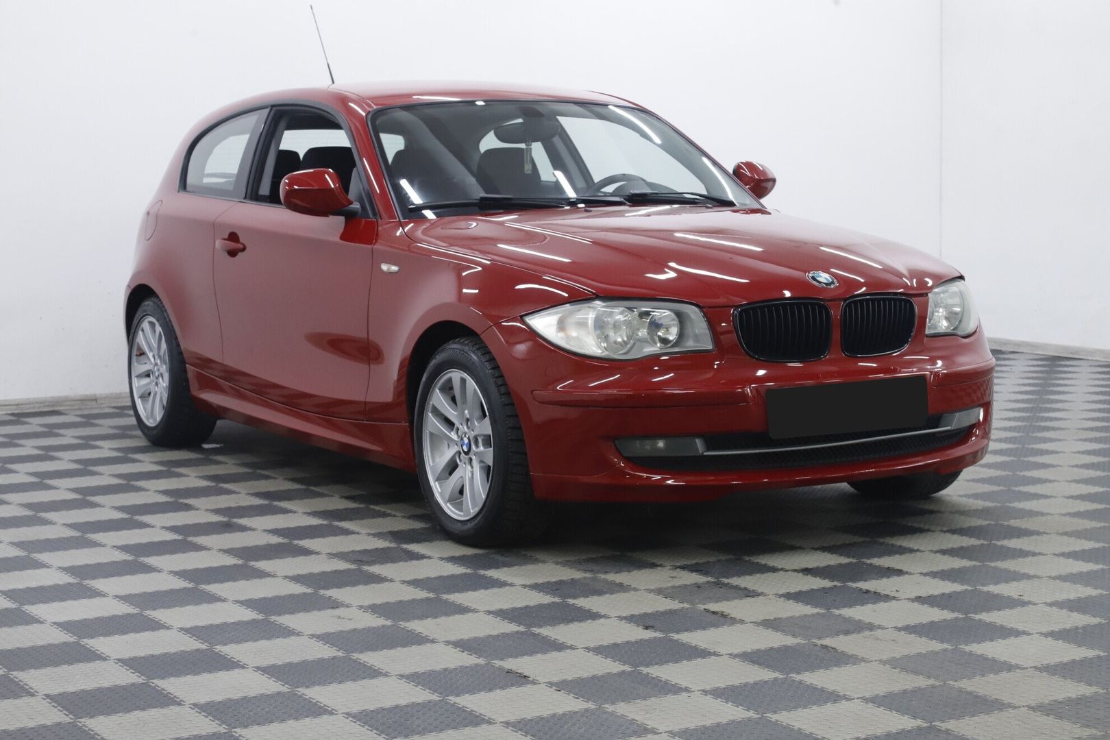 BMW 1 серии, I (E81/E82/E87/E88) Рестайлинг, 2011 фото 3