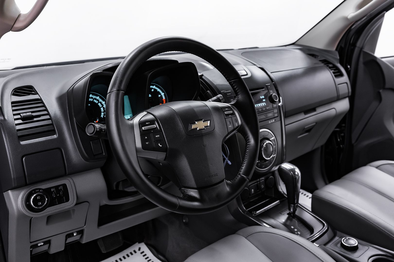 Chevrolet TrailBlazer, II, 2013 фото 11