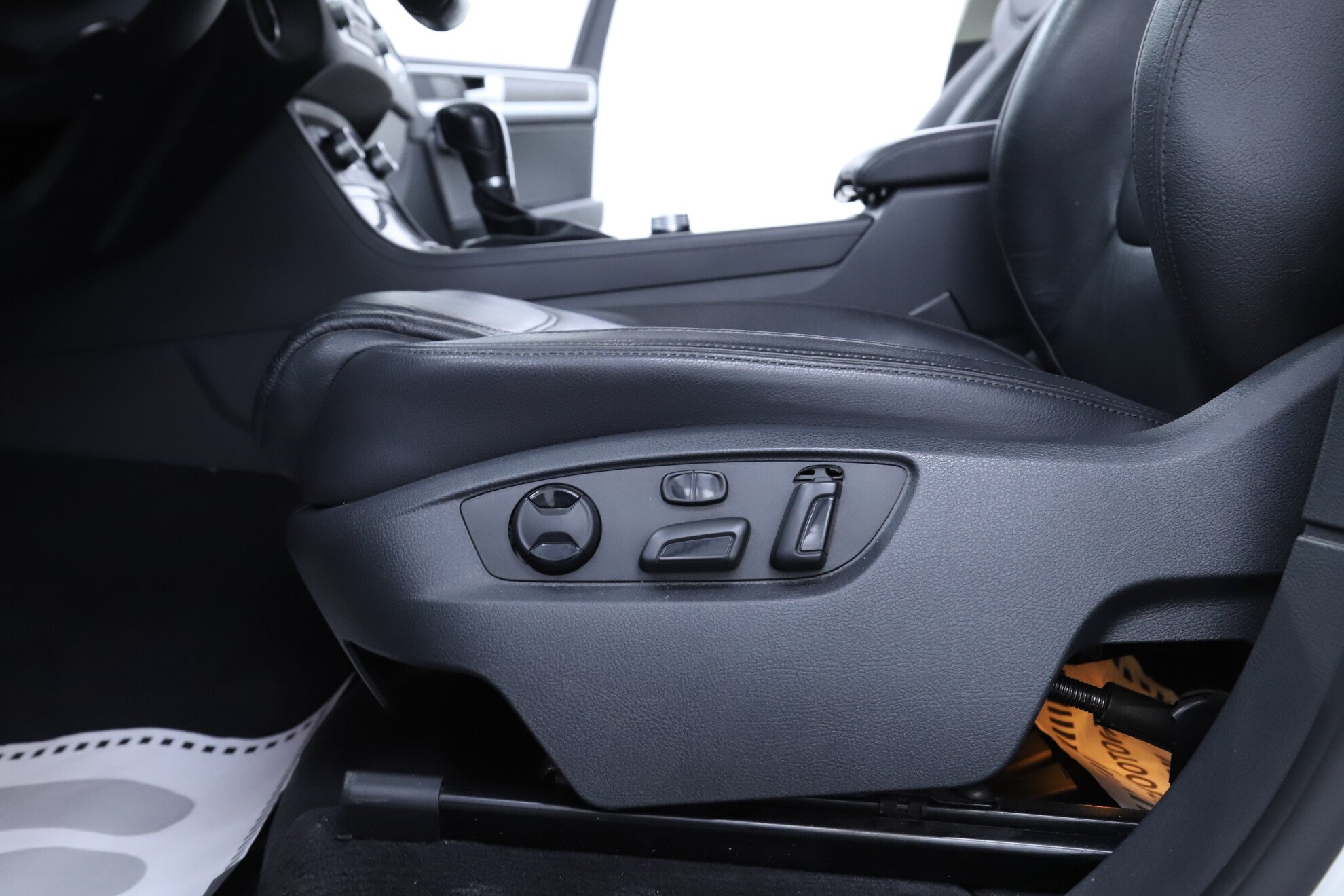 Volkswagen Touareg, II Рестайлинг, 2015 фото 9