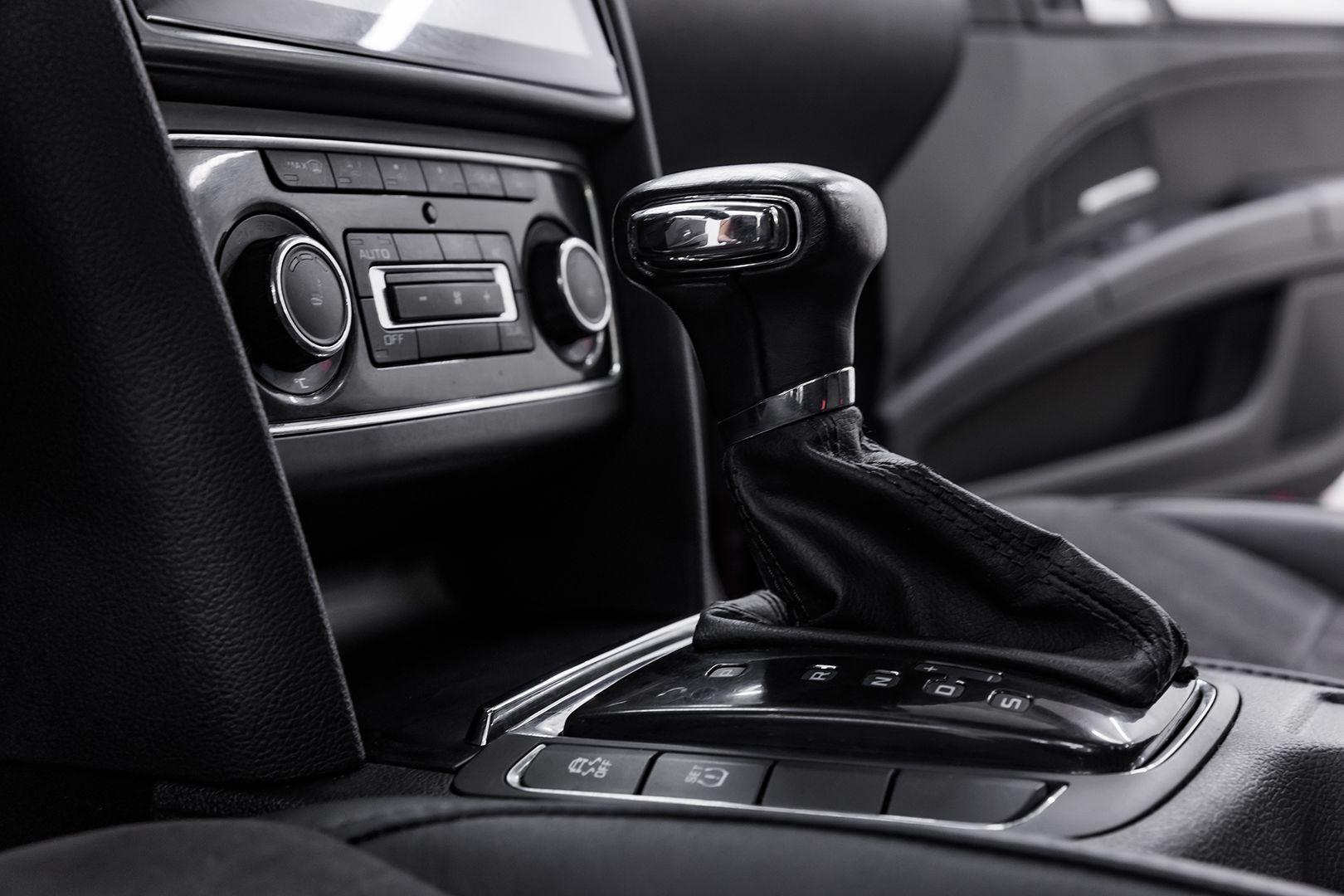 Skoda Superb, II, 2012 фото 13