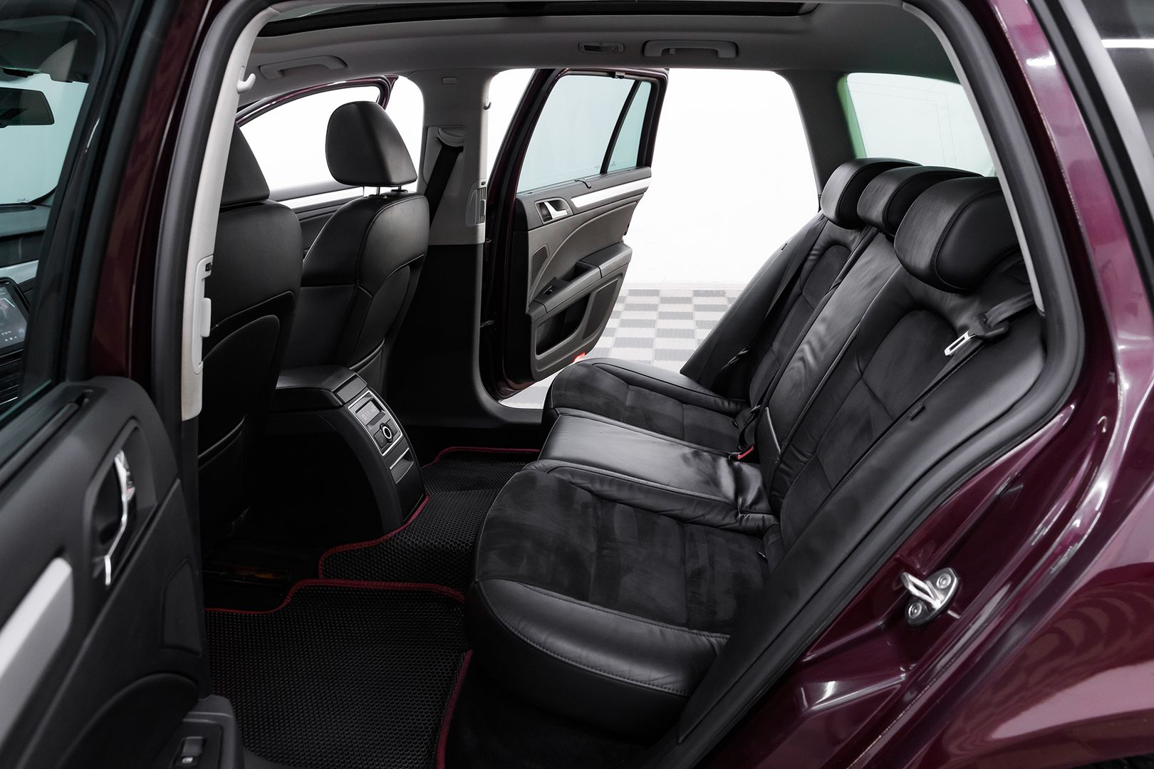 Skoda Superb, II, 2012 фото 15