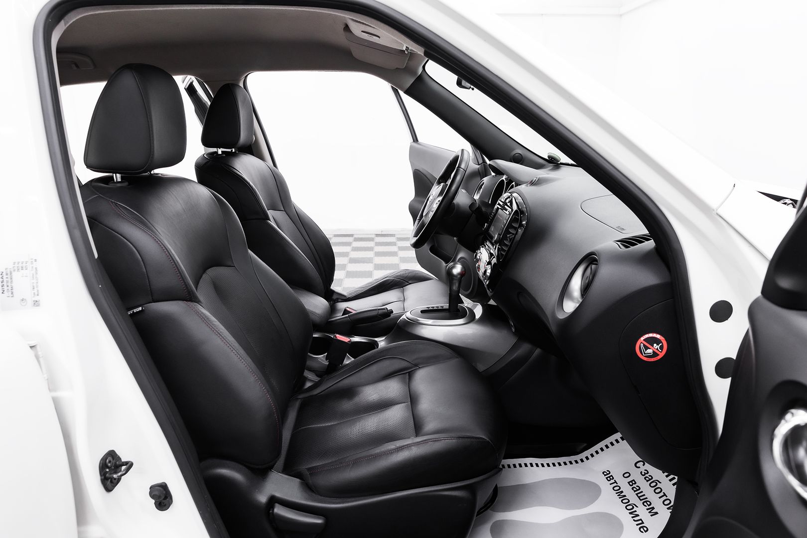 Nissan Juke, I Рестайлинг, 2014 фото 17