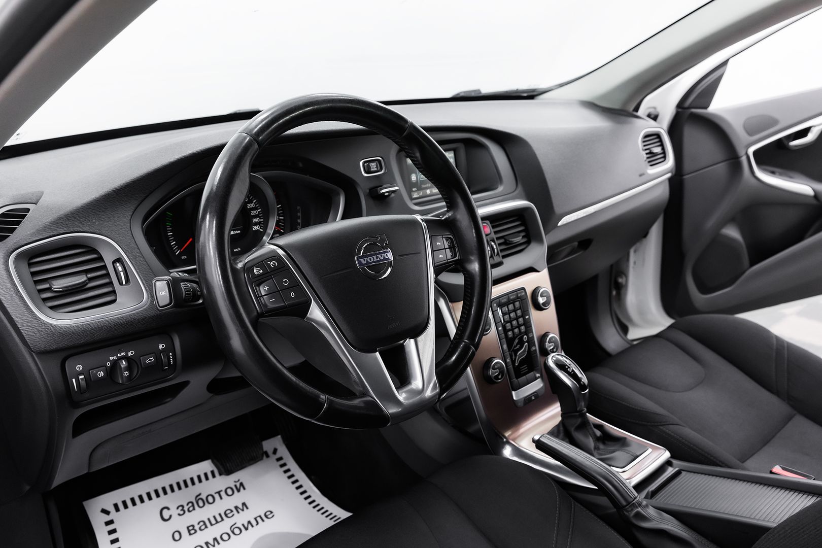 Volvo V40 Cross Country, I, 2013 фото 11