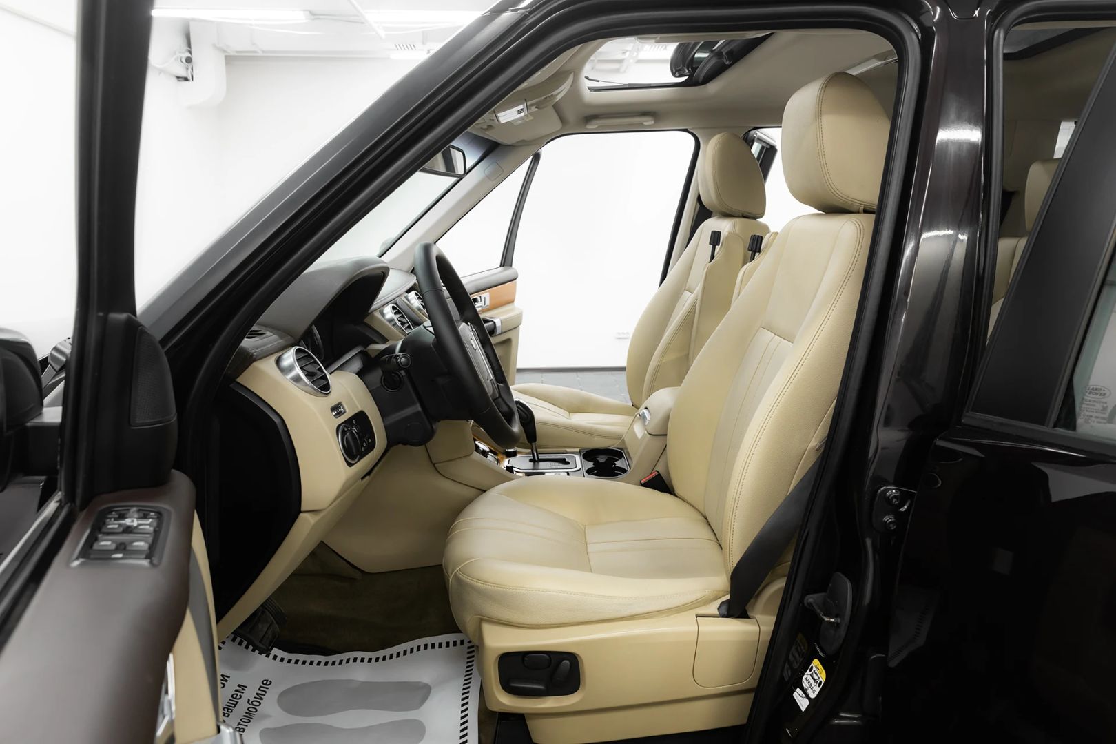 Land Rover Discovery, IV, 2011 фото 7