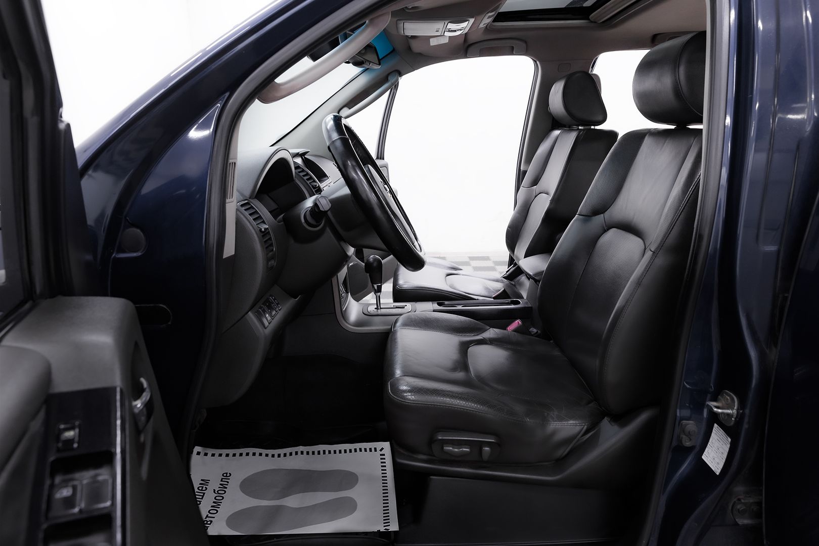 Nissan Pathfinder, III, 2008 фото 7