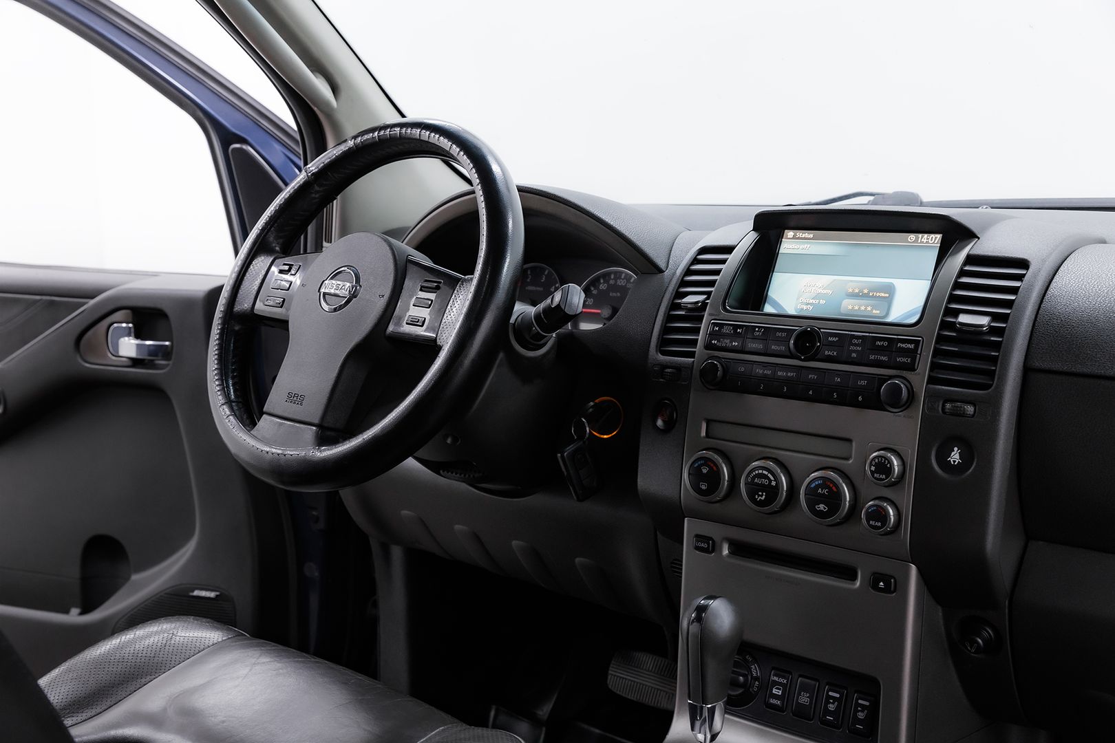 Nissan Pathfinder, III, 2008 фото 10