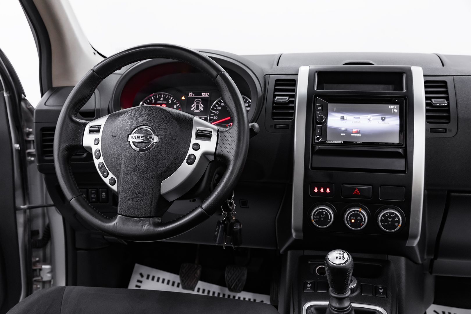 Nissan X-Trail, II Рестайлинг, 2014 фото 11