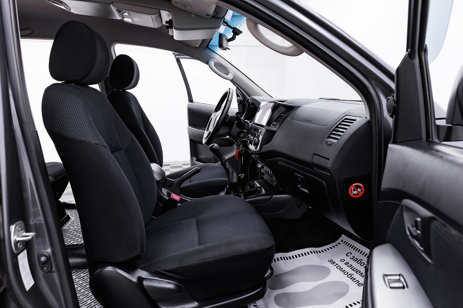 Toyota Hilux, VII Рестайлинг, 2014 фото 16