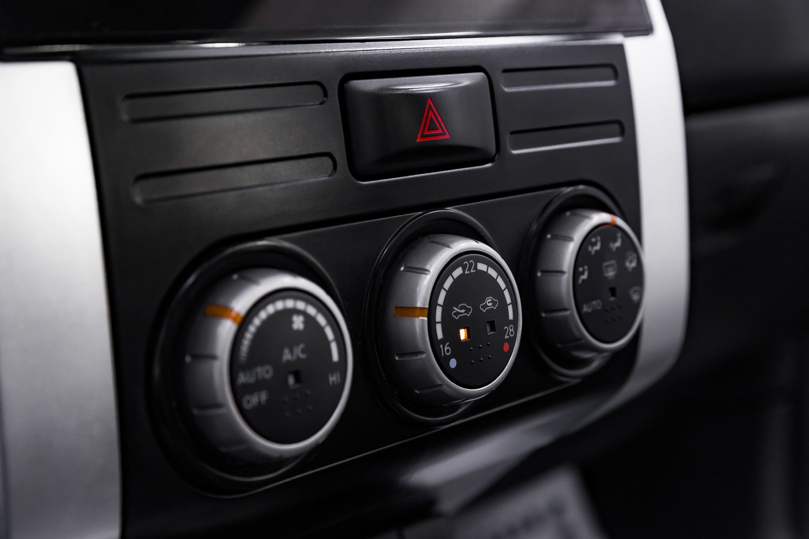 Nissan X-Trail, II, 2010 фото 12