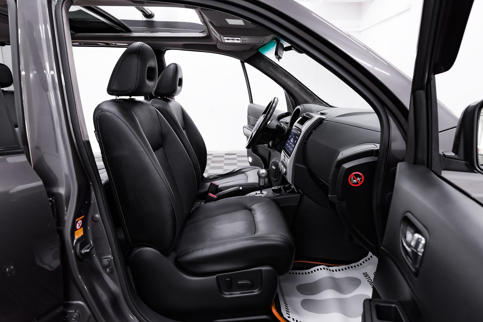 Nissan X-Trail, II, 2010 фото 15