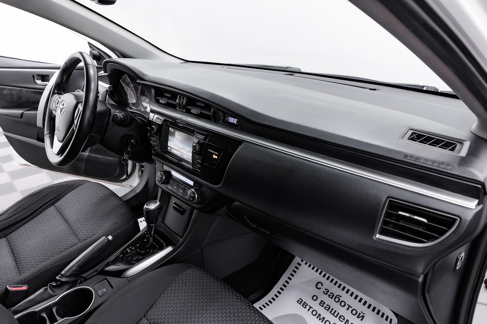 Toyota Corolla, XI (E160, E170, E180), 2015 фото 15