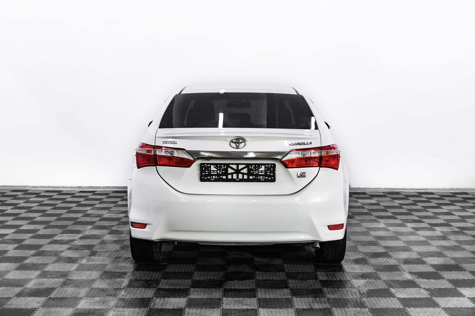 Toyota Corolla, XI (E160, E170, E180), 2015 фото 5