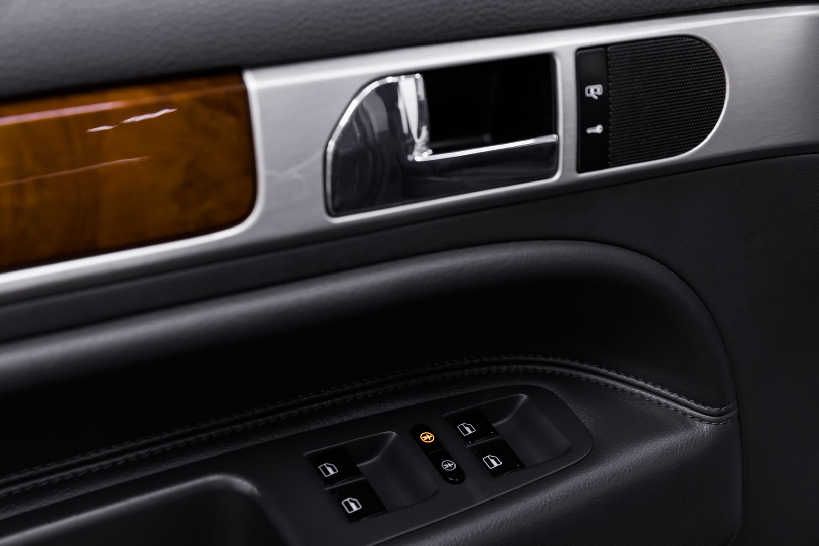 Volkswagen Touareg, I Рестайлинг, 2010 фото 7