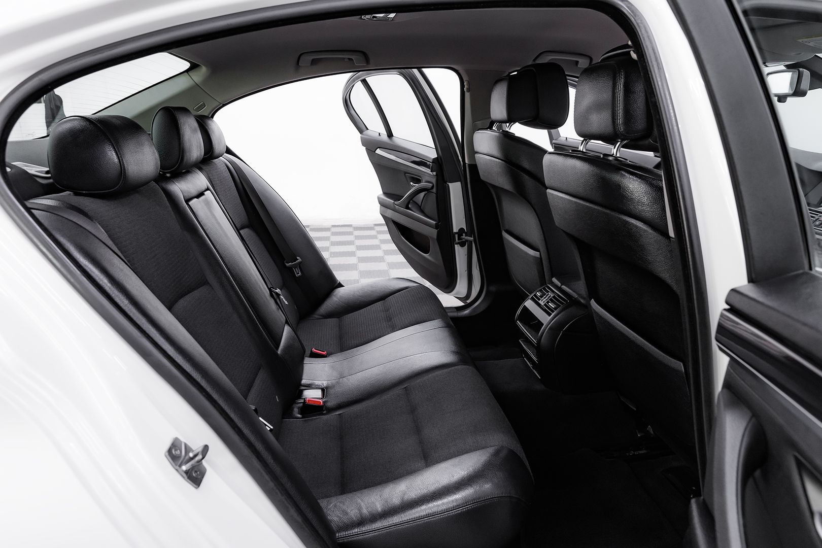 BMW 5 серии, VI (F10/F11/F07), 2010 фото 15