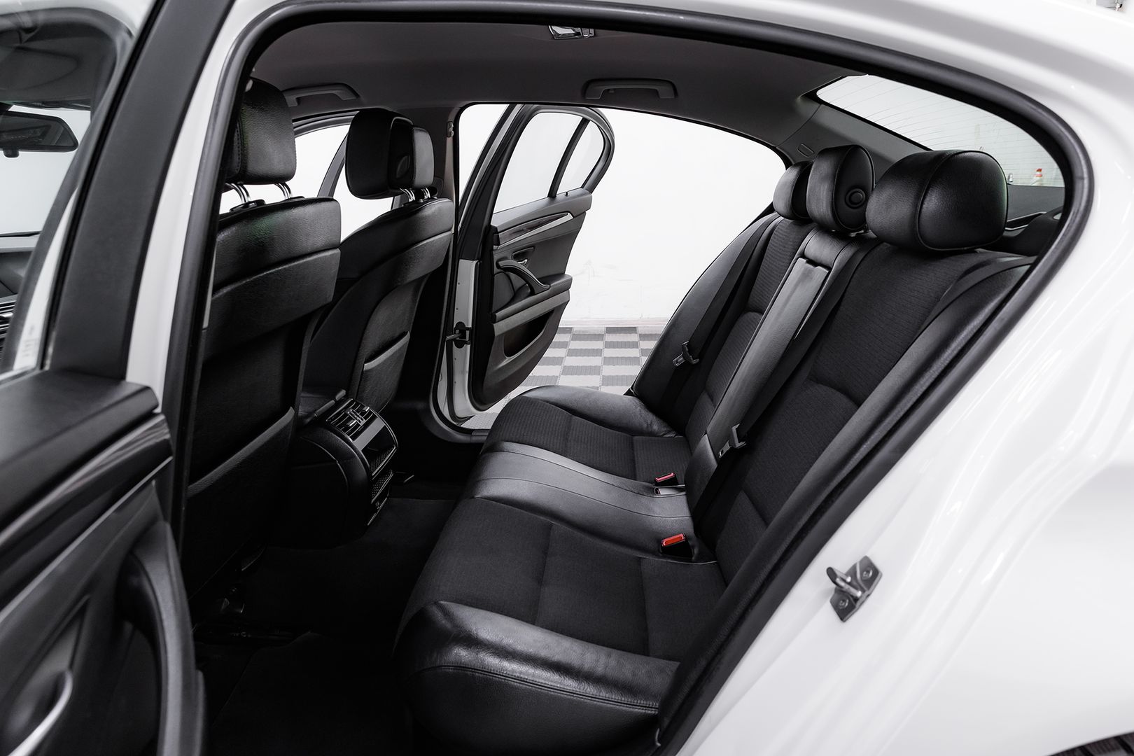 BMW 5 серии, VI (F10/F11/F07), 2010 фото 14